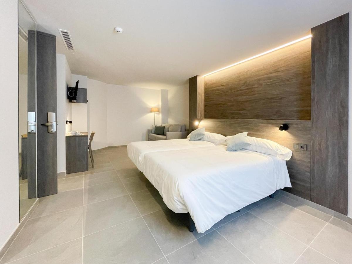 Hotel Quatre Llunes Santa Pola Exteriér fotografie